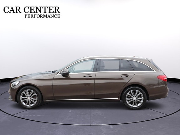 Mercedes-Benz C200 10 of 16