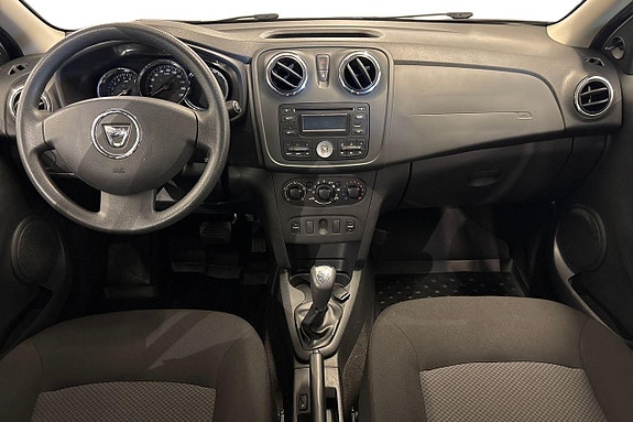 Dacia Sandero 9 of 17