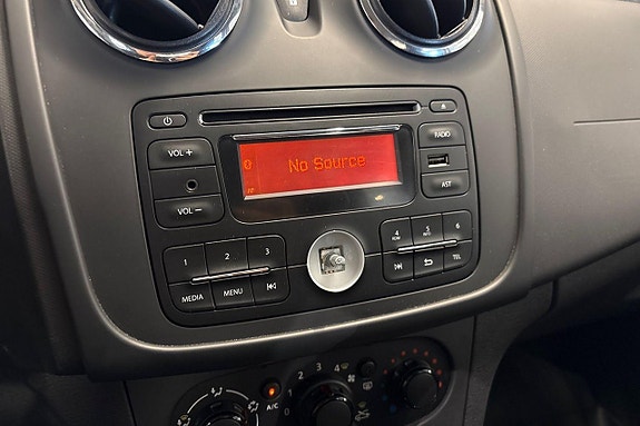Dacia Sandero 12 of 17
