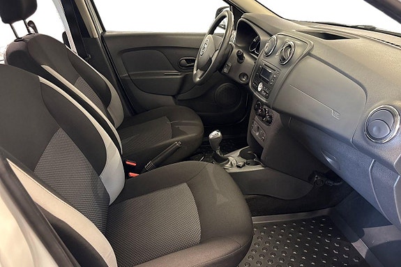 Dacia Sandero 13 of 17