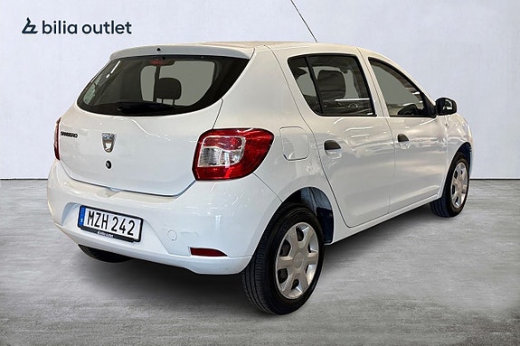 Dacia Sandero 7 of 17