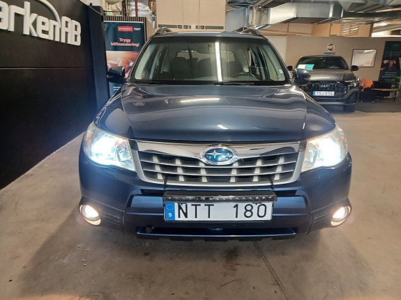 Subaru Forester 3 of 17