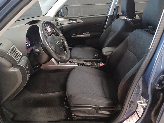 Subaru Forester 12 of 17