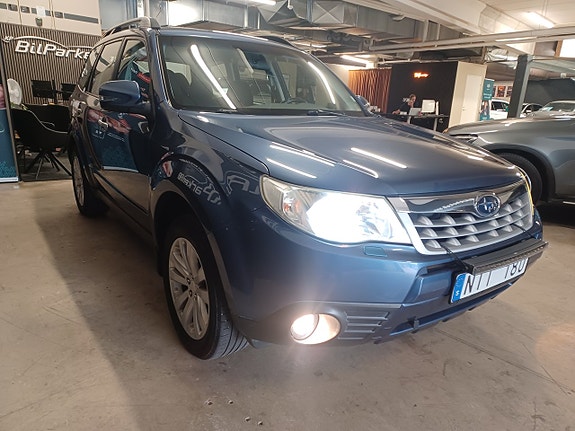 Subaru Forester 4 of 17