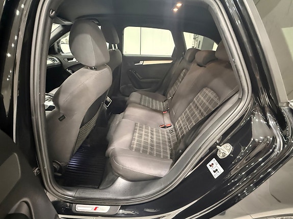 Audi A4 11 of 19