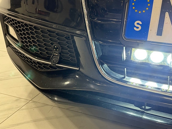 Audi A4 5 of 19