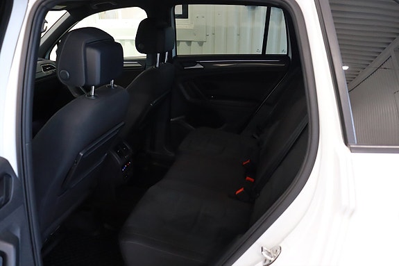 Volkswagen Tiguan 5 of 19