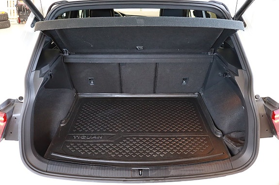 Volkswagen Tiguan 7 of 19