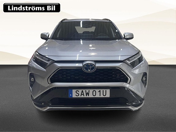 Toyota RAV4 10 of 21