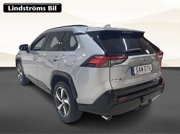 Toyota RAV4 4 of 21