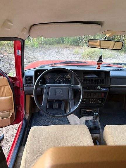 Volvo 244 4 of 6