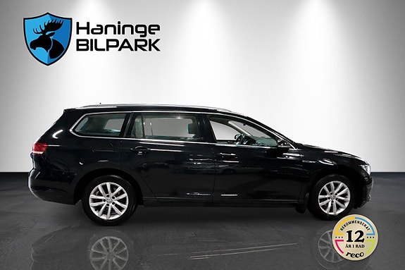 Volkswagen Passat 7 of 30