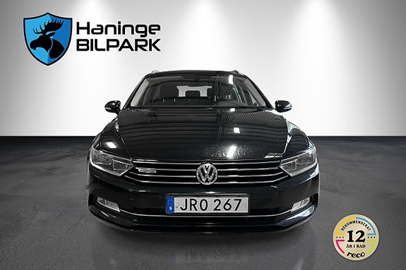 Volkswagen Passat 3 of 30