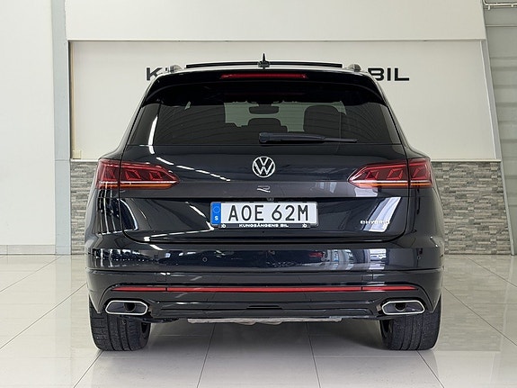 Volkswagen Touareg 7 of 30