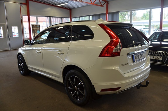 Volvo XC60 6 of 25