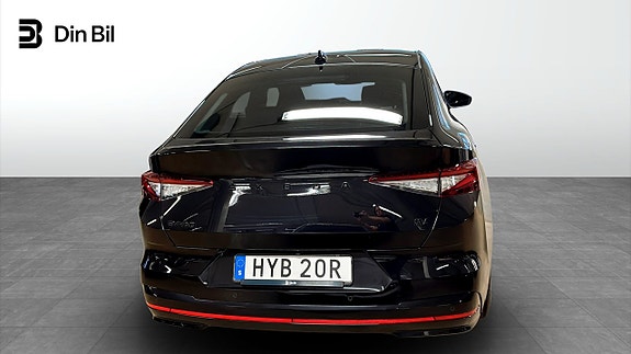 Skoda Enyaq Coupé 5 of 16
