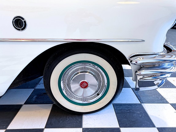 Buick Special 8 of 30
