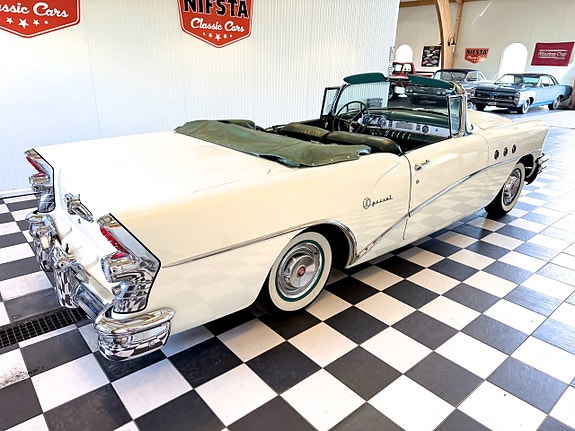Buick Special 22 of 30