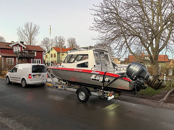Vi köper din hyttbåt! Targa Minor Seastar Tg Grisslan Axopar