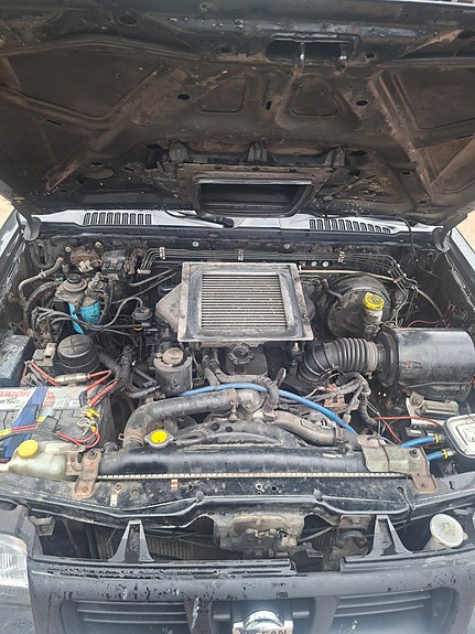 Nissan NP300 3 of 6