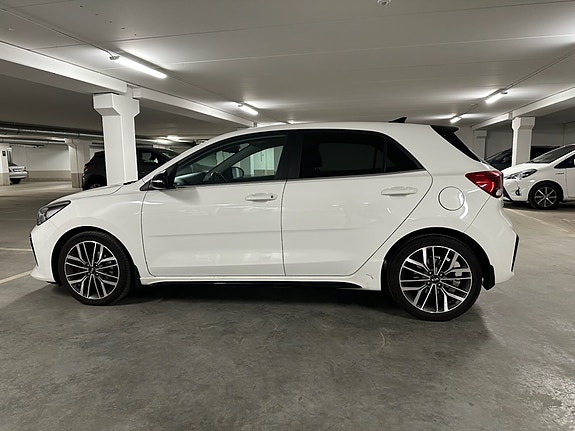 Kia Rio 10 of 10