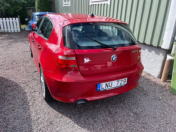 BMW 120d 2 of 7