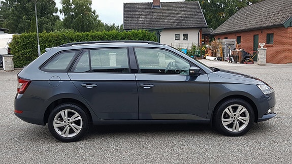 Skoda Fabia 8 of 28