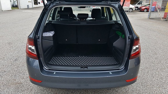 Skoda Fabia 10 of 28