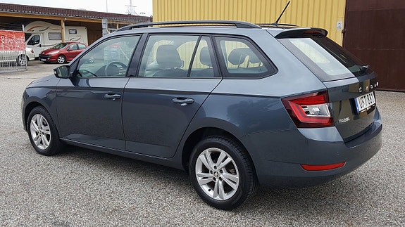 Skoda Fabia 7 of 28