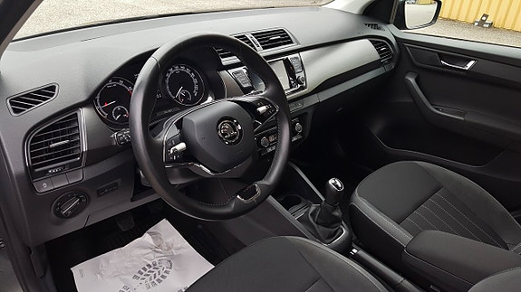 Skoda Fabia 4 of 28
