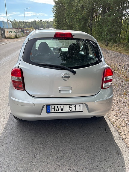 Nissan Micra 2 of 4
