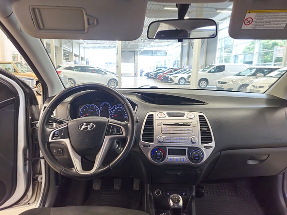 Hyundai i20 5 of 6
