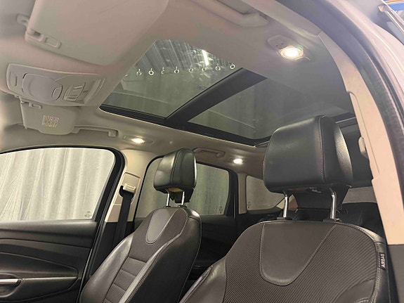 Ford Kuga 4 of 9