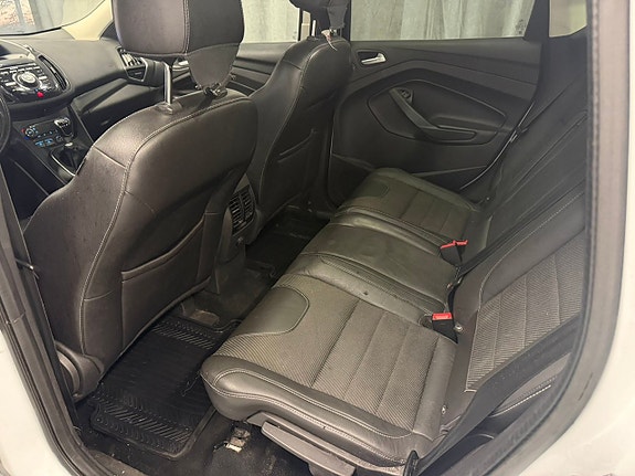 Ford Kuga 7 of 9