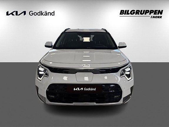 Kia Niro 2 of 18