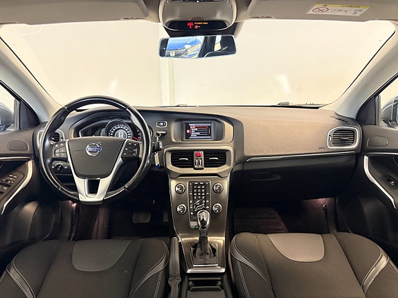 Volvo V40 6 of 13