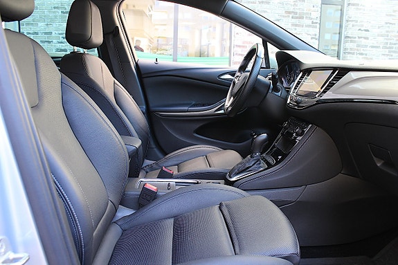 Opel Astra 3 of 30