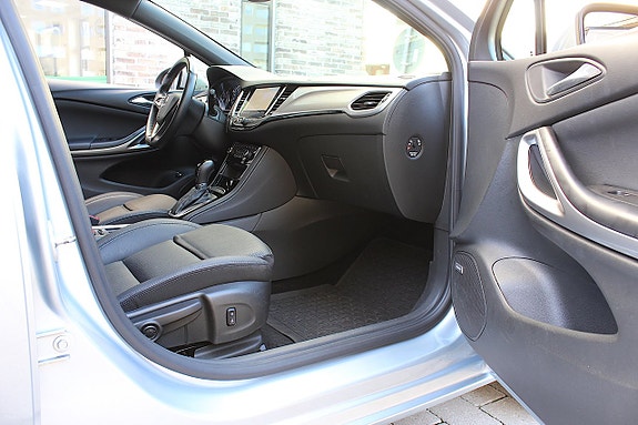 Opel Astra 22 of 30
