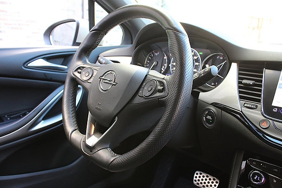 Opel Astra 27 of 30