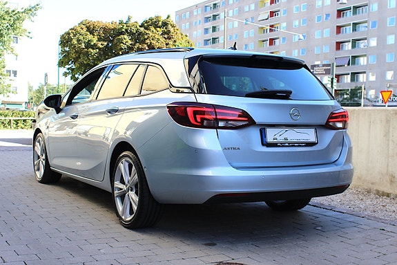 Opel Astra 2 of 30