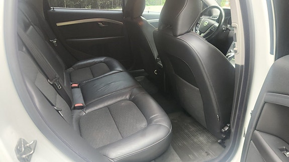 Volvo V70 13 of 14