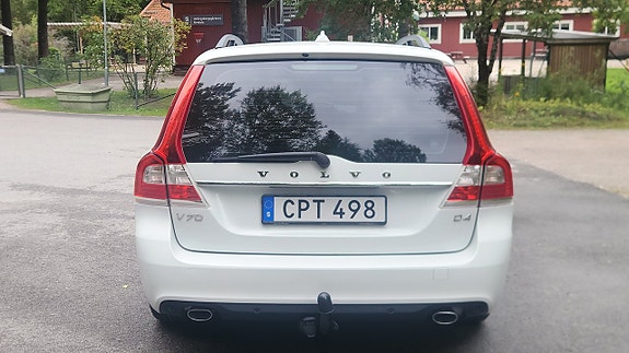 Volvo V70 4 of 14