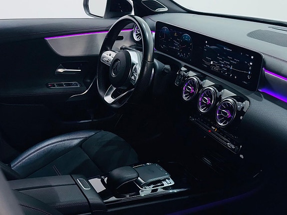 Mercedes-Benz CLA220 5 of 26