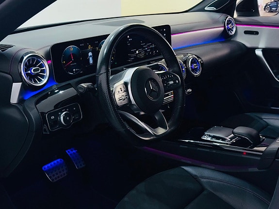 Mercedes-Benz CLA220 10 of 26