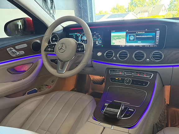 Mercedes-Benz E220 8 of 8