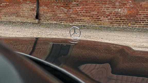 Mercedes-Benz 300 E 28 of 28