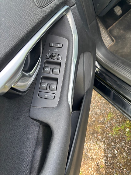 Volvo V40 9 of 9