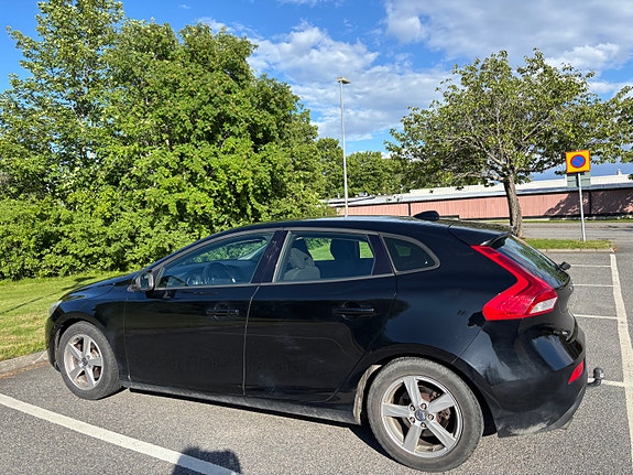 Volvo V40 4 of 9