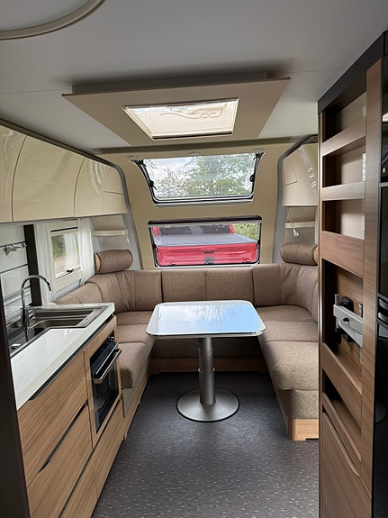 Adria Alpina 663UK 3 of 6