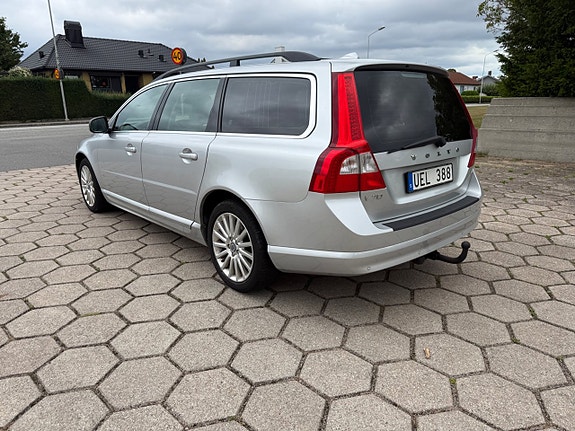 Volvo V70 7 of 11